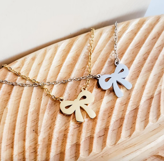 Bow Pendant Necklace